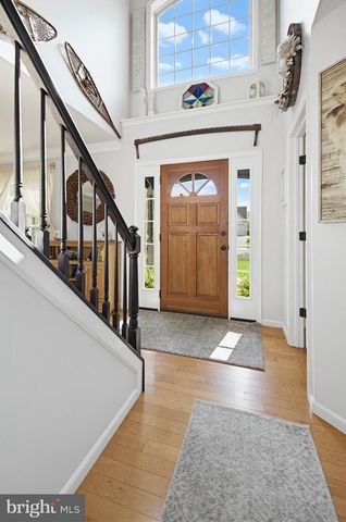 7 THORNHILL LN, Willow Street, PA 17584