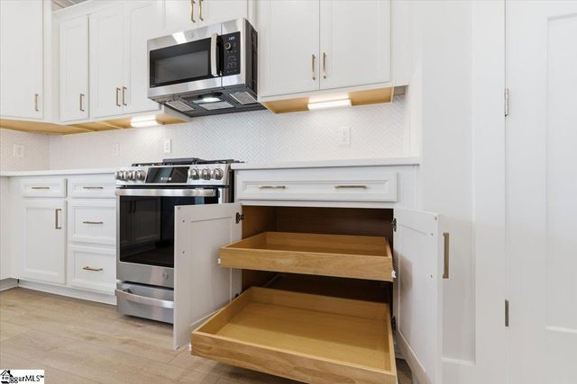116 Terpack Court, Gray Court, SC 29645