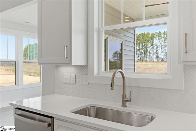 116 Terpack Court, Gray Court, SC 29645