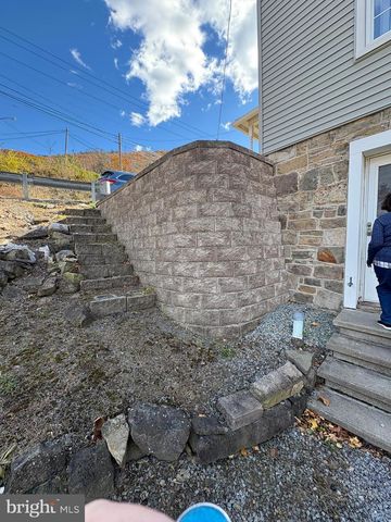 221 S MAIN ST, Reedsville, PA 17084