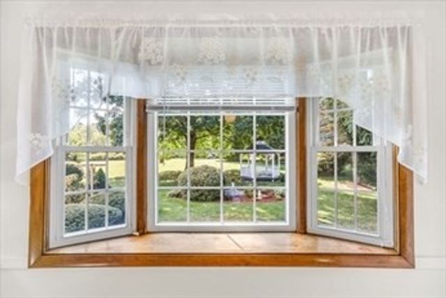 27 Westboro Rd, Marlborough, MA 01752