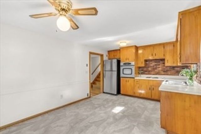 27 Westboro Rd, Marlborough, MA 01752