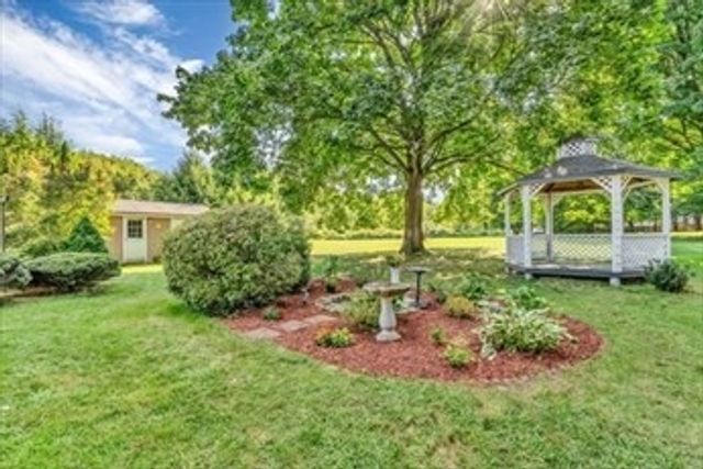 27 Westboro Rd, Marlborough, MA 01752