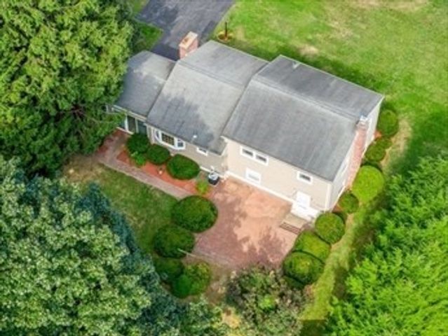 27 Westboro Rd, Marlborough, MA 01752