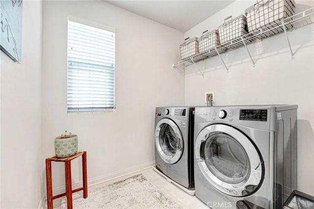 11809 Vienna Lane, Los Angeles, CA 90047