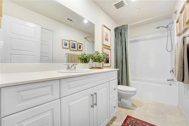 11809 Vienna Lane, Los Angeles, CA 90047