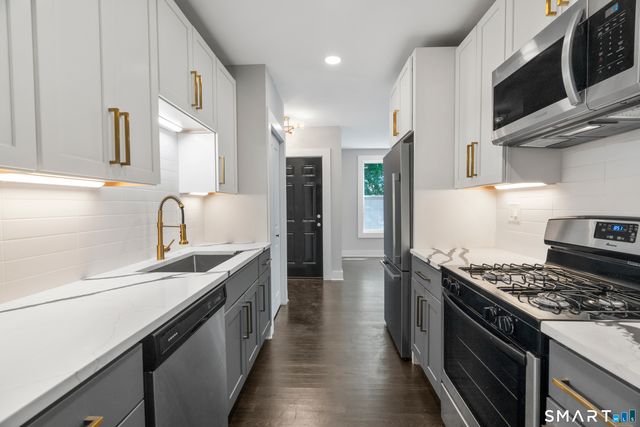 492 Lombard Street, New Haven, CT 06513