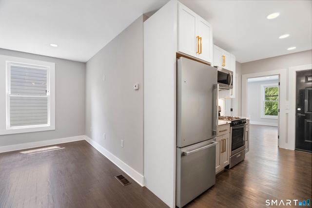 492 Lombard Street, New Haven, CT 06513