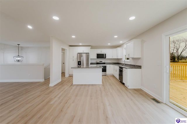 170 Rock Ridge Road, Brandenburg, KY 40108