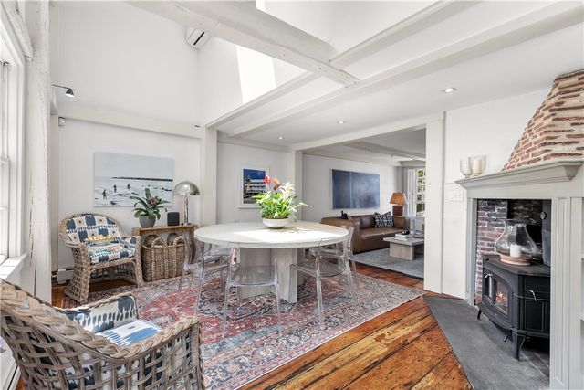 22 Bridge Street, Newport, RI 02840