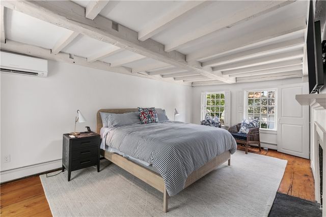 22 Bridge Street, Newport, RI 02840