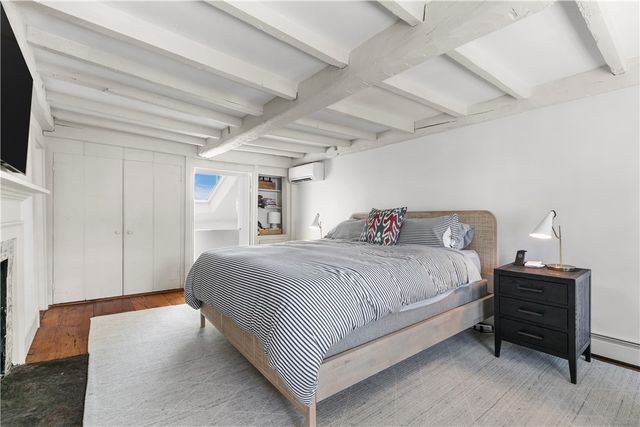 22 Bridge Street, Newport, RI 02840