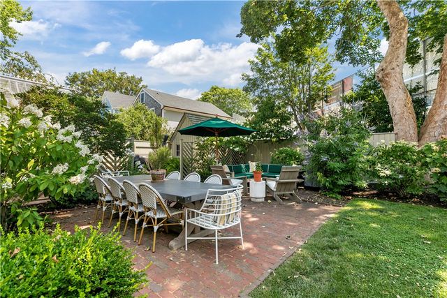 22 Bridge Street, Newport, RI 02840