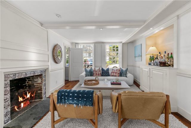 22 Bridge Street, Newport, RI 02840