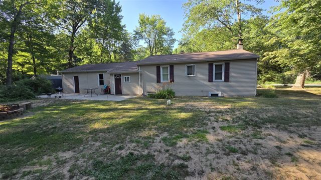 6141 Bell Road, Whitehall, MI 49461