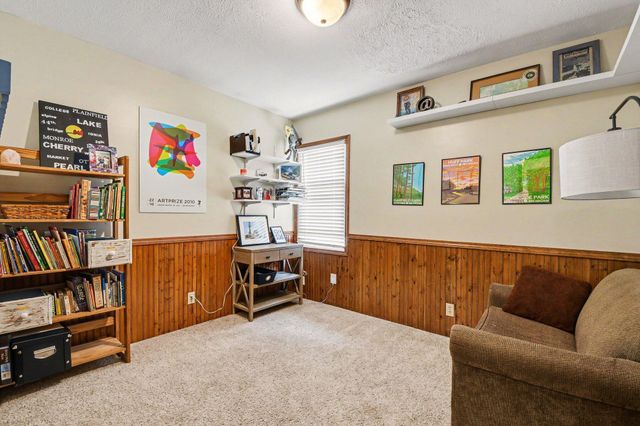 1308 Ellsmere Street NE, Grand Rapids, MI 49505
