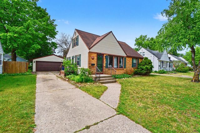 1308 Ellsmere Street NE, Grand Rapids, MI 49505