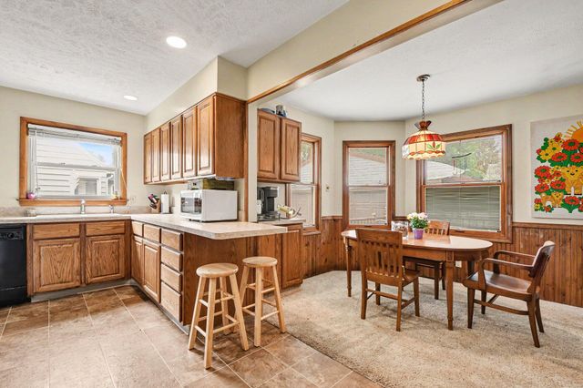 1308 Ellsmere Street NE, Grand Rapids, MI 49505