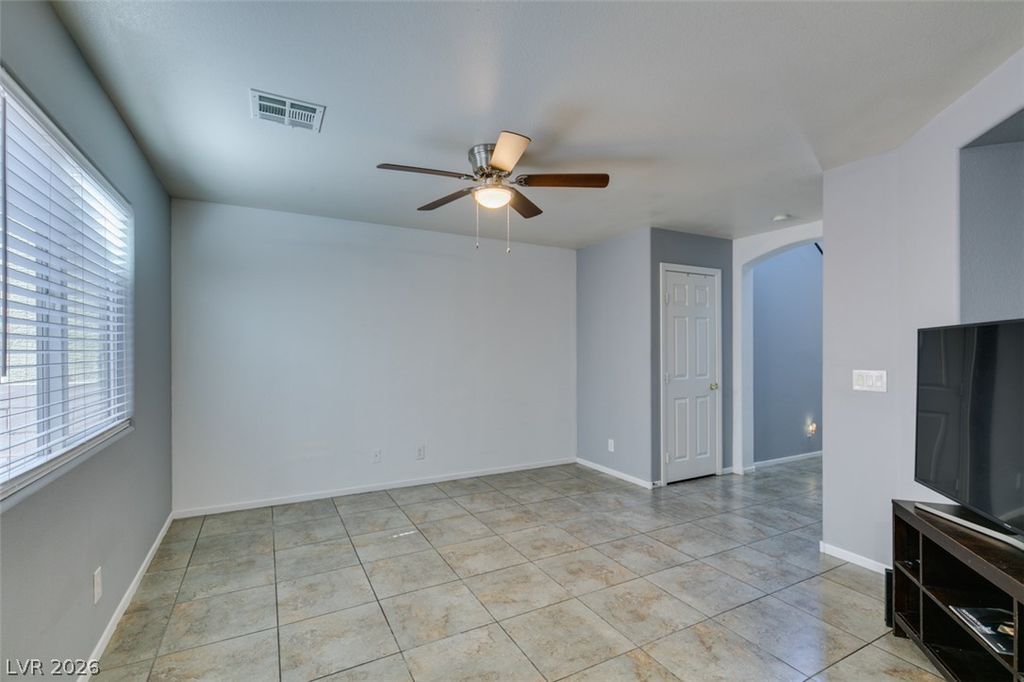 9177 Hilverson Avenue, Las Vegas, NV 89148 — photo 4