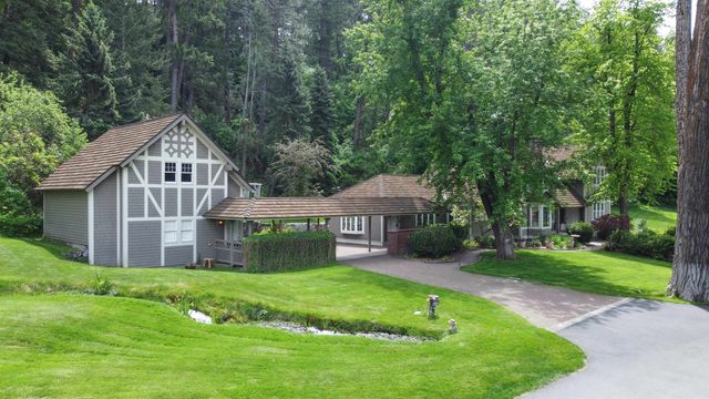 12720 N Vistawood Ct, Spokane, WA 99218