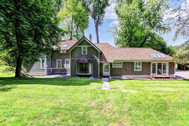 12720 N Vistawood Ct, Spokane, WA 99218