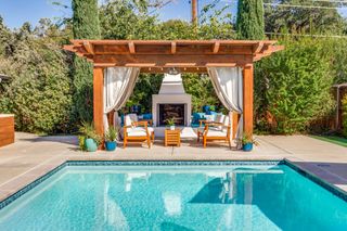 3101 Overton Park Drive E, Fort Worth, TX 76109