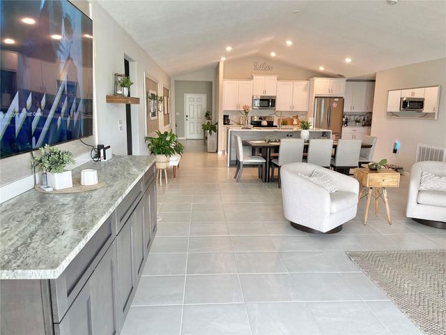 5667 SW 92ND PLACE, Ocala, FL 34476