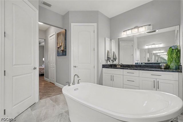 4310 Gulfstream PKWY, Cape Coral, FL 33993