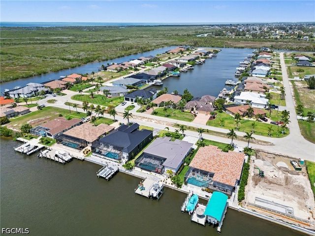 4310 Gulfstream PKWY, Cape Coral, FL 33993