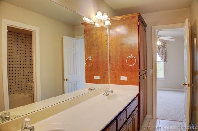 1818 E Lee Avenue, Sapulpa, OK 74066