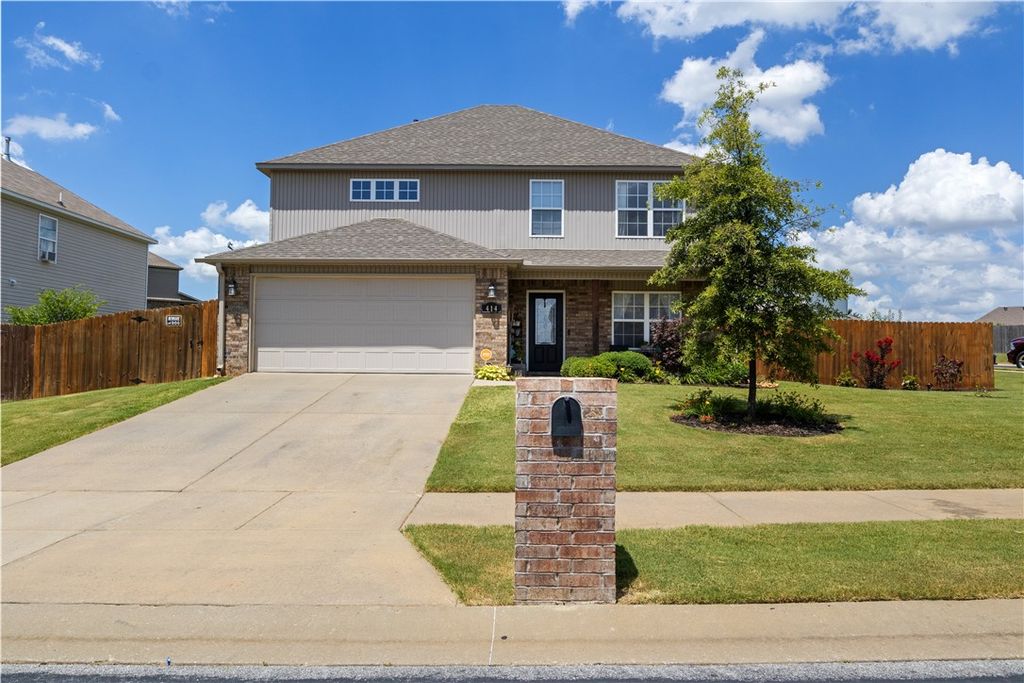 414 Driftwood Street, Lowell, AR 72745
