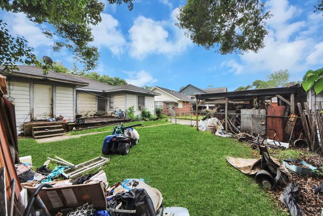 8311 Glenview Drive, Houston, TX 77017