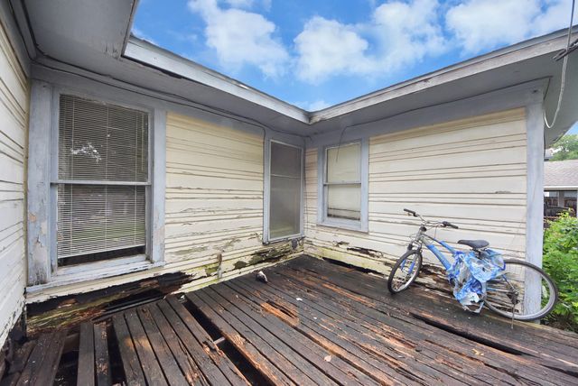 8311 Glenview Drive, Houston, TX 77017
