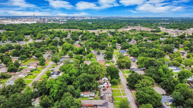 8311 Glenview Drive, Houston, TX 77017
