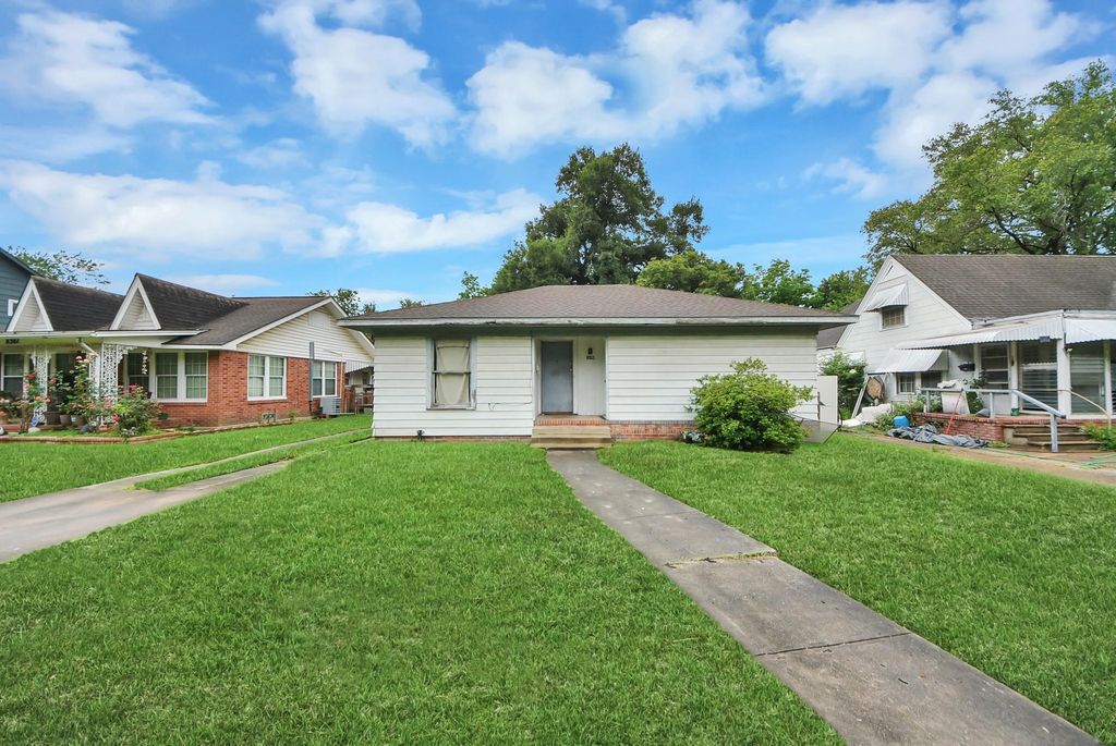 8311 Glenview Drive, Houston, TX 77017