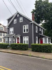 242 Nahatan St. 242, Norwood, MA 02062