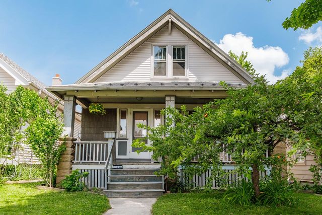 168 E Rosedale AVENUE, Milwaukee, WI 53207