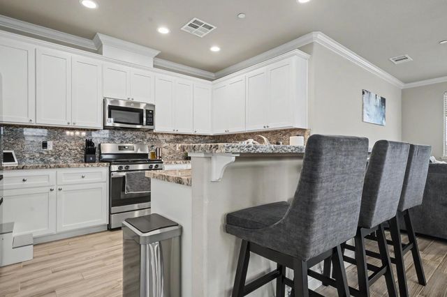 650 Morning Glory Cir, Ione, CA 95640