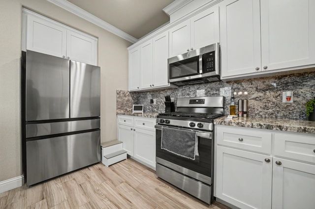 650 Morning Glory Cir, Ione, CA 95640
