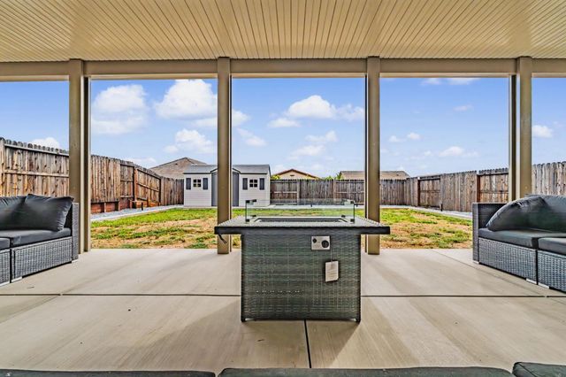 650 Morning Glory Cir, Ione, CA 95640