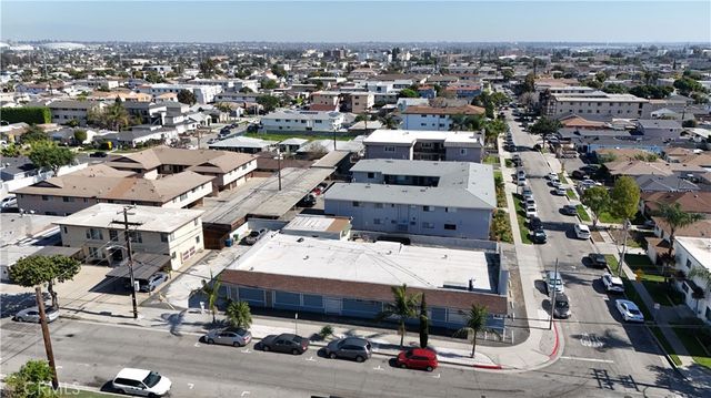 11822 Felton, Hawthorne, CA 90250