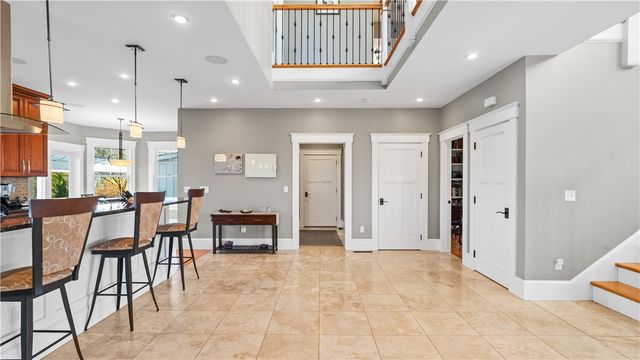 3 Doris Terrace, Newport, RI 02840