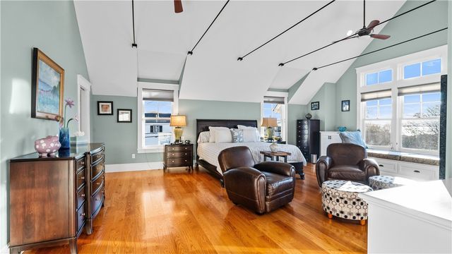 3 Doris Terrace, Newport, RI 02840