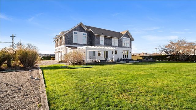 3 Doris Terrace, Newport, RI 02840
