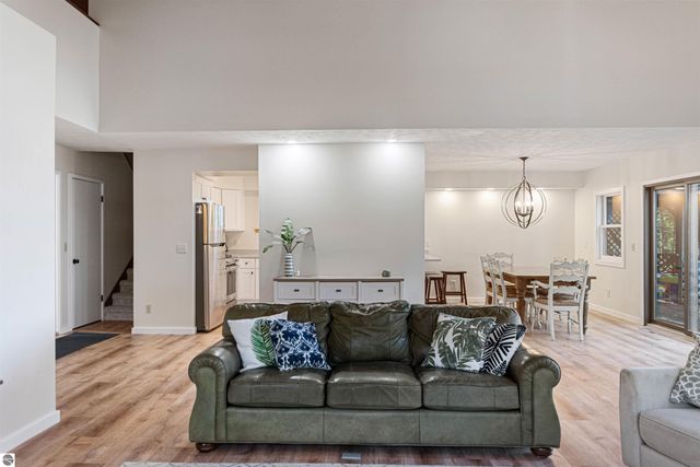 1335 W Outer Drive, Traverse City, MI 49685