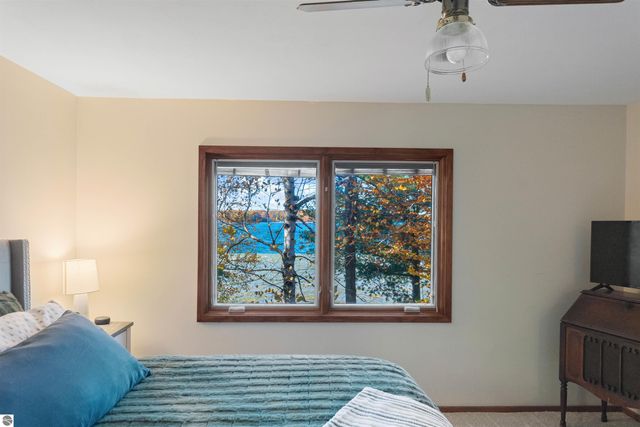 1335 W Outer Drive, Traverse City, MI 49685