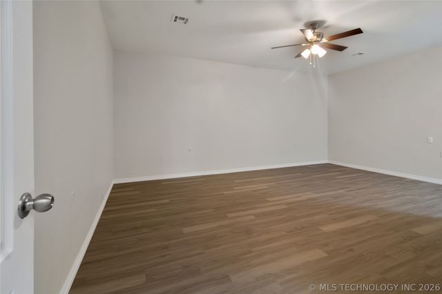 2602 SW Wolf Run Drive, Claremore, OK 74019