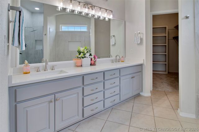 2602 SW Wolf Run Drive, Claremore, OK 74019