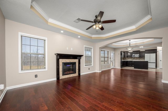 940 Smoots Dr, Clarksville, TN 37042