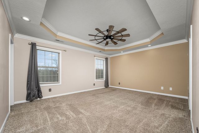 940 Smoots Dr, Clarksville, TN 37042